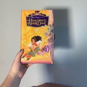 Hunchback of Notre Dame Disney Clutch